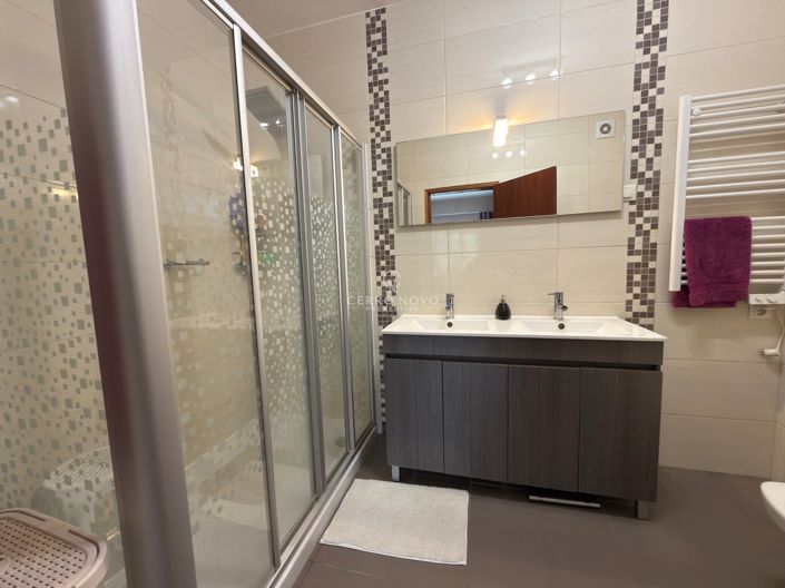 Image No.10-4 Bed Villa for sale