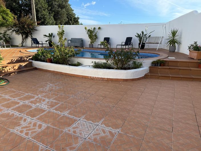 Image No.12-4 Bed Villa for sale