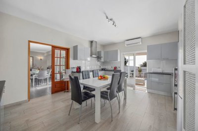 2419-364140-d4a7072701644bd18f6c9ffe77b802fa4