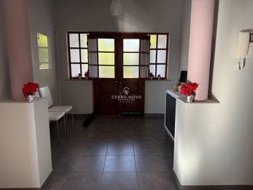 2419-364140-d4a7072701644bd18f6c9ffe77b802fa4