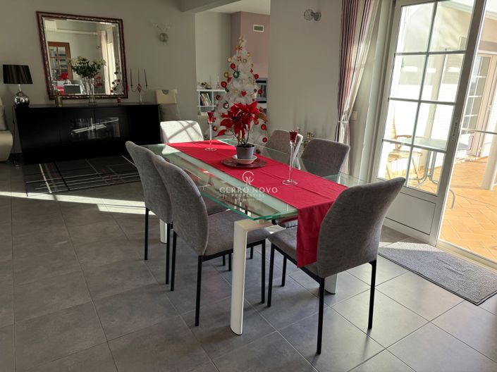 Image No.4-4 Bed Villa for sale