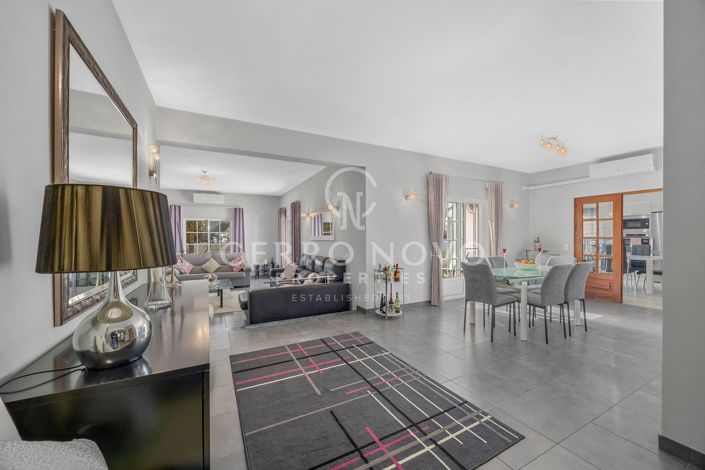 Image No.5-4 Bed Villa for sale