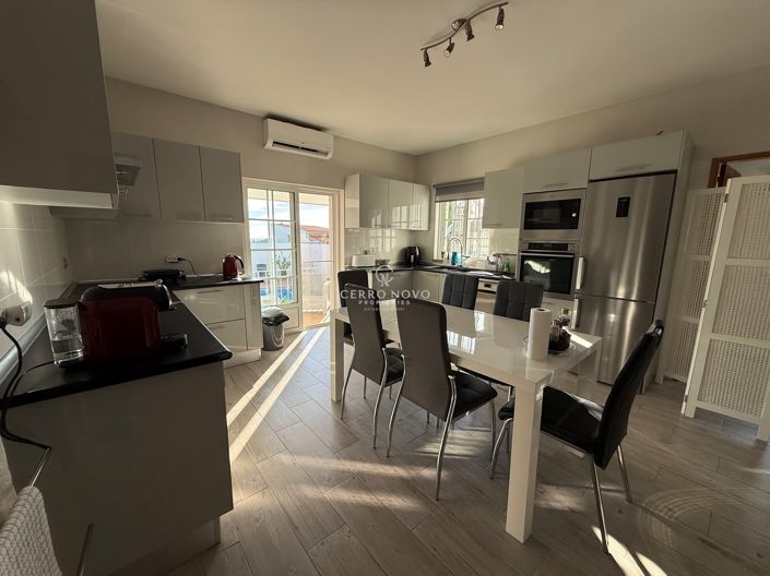 Image No.6-4 Bed Villa for sale