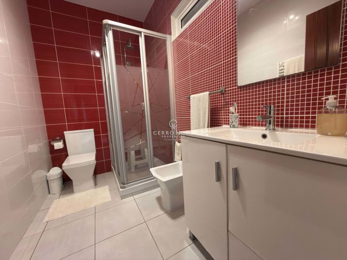 Image No.7-4 Bed Villa for sale