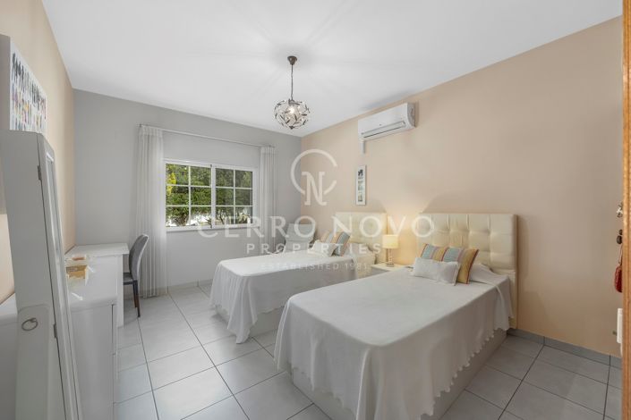 Image No.7-4 Bed Villa for sale