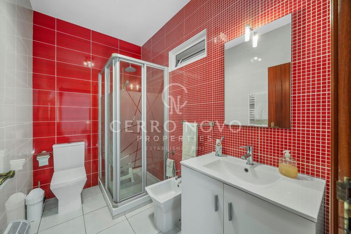 Image No.8-4 Bed Villa for sale