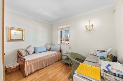 2419-366061-d4a7072701644bd18f6c9ffe77b802fa4