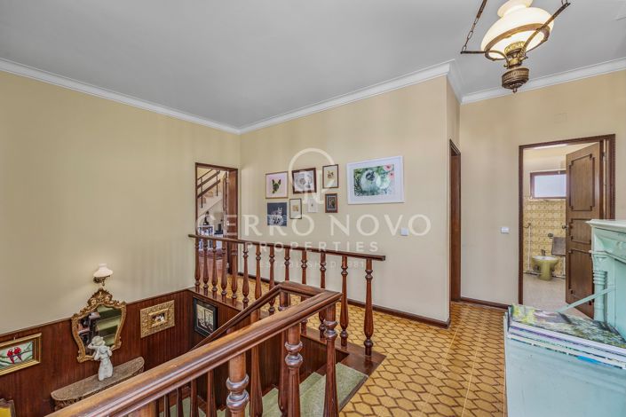 Image No.12-3 Bed Townhouse for sale