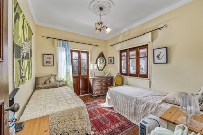 2419-354069-d4a7072701644bd18f6c9ffe77b802fa4