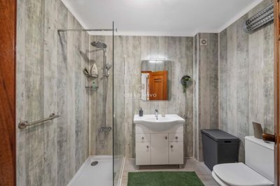 2419-362627-d4a7072701644bd18f6c9ffe77b802fa4