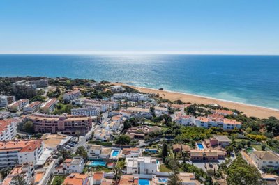 2419-364749-d4a7072701644bd18f6c9ffe77b802fa4