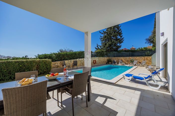 Image No.3-4 Bed Villa for sale