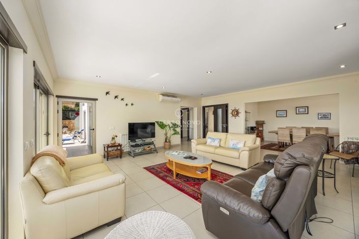 Image No.30-4 Bed Villa for sale