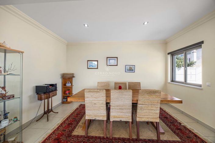 Image No.8-4 Bed Villa for sale