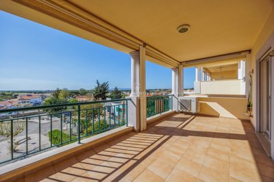 2419-371953-d4a7072701644bd18f6c9ffe77b802fa4