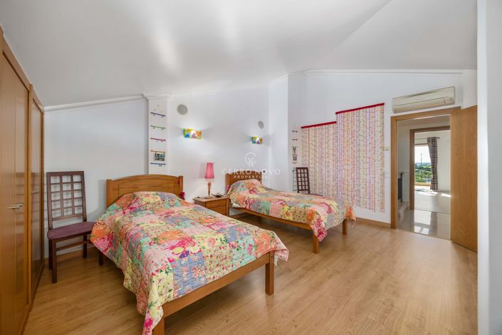 Image No.11-4 Bed Apartment for sale