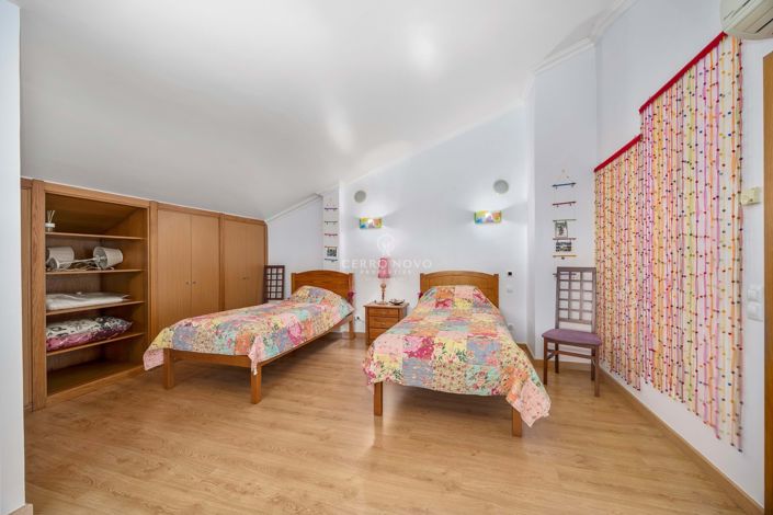 Image No.13-4 Bed Apartment for sale