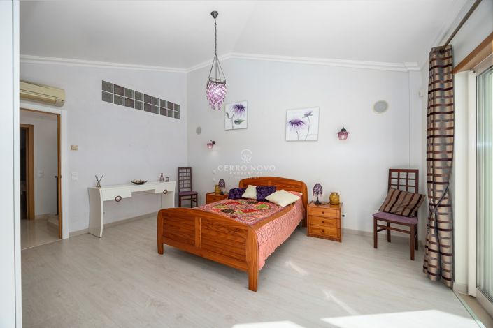 Image No.16-4 Bed Apartment for sale