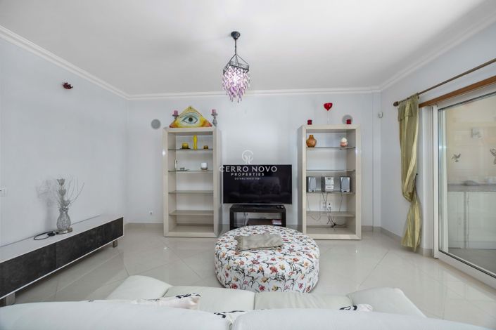 Image No.27-4 Bed Apartment for sale