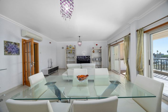 Image No.28-4 Bed Apartment for sale