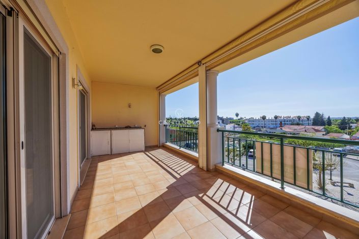 Image No.29-4 Bed Apartment for sale