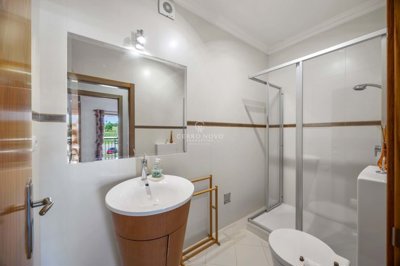 2419-371953-d4a7072701644bd18f6c9ffe77b802fa4