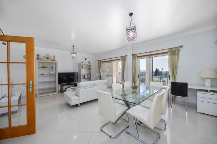 Image No.4-4 Bed Apartment for sale