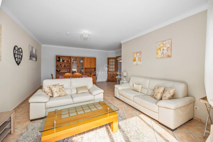 Image No.19-3 Bed Apartment for sale