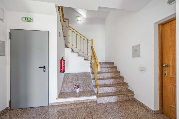 Image No.22-3 Bed Apartment for sale