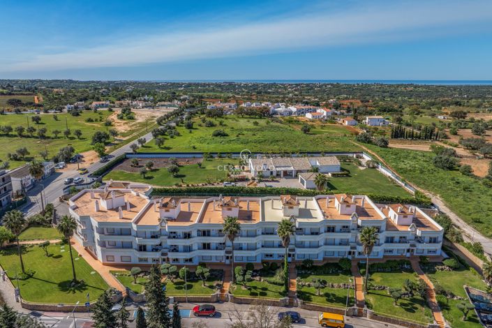 Image No.24-3 Bed Apartment for sale