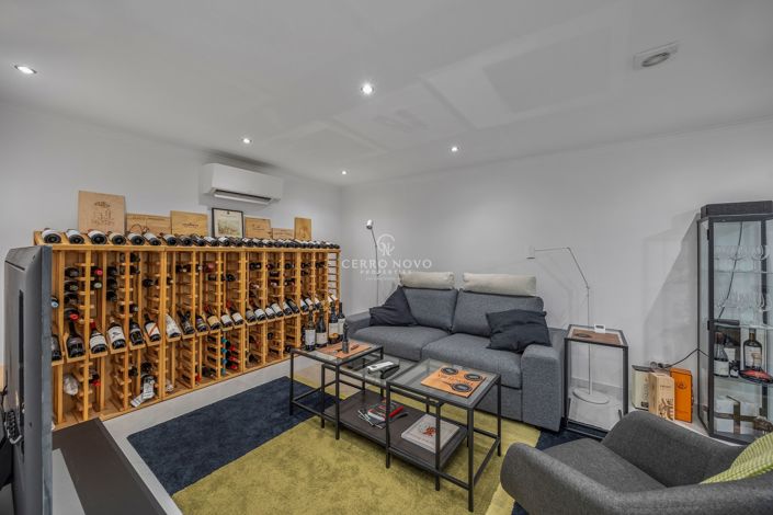 Image No.23-3 Bed Townhouse for sale