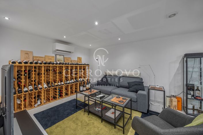 Image No.23-3 Bed Townhouse for sale
