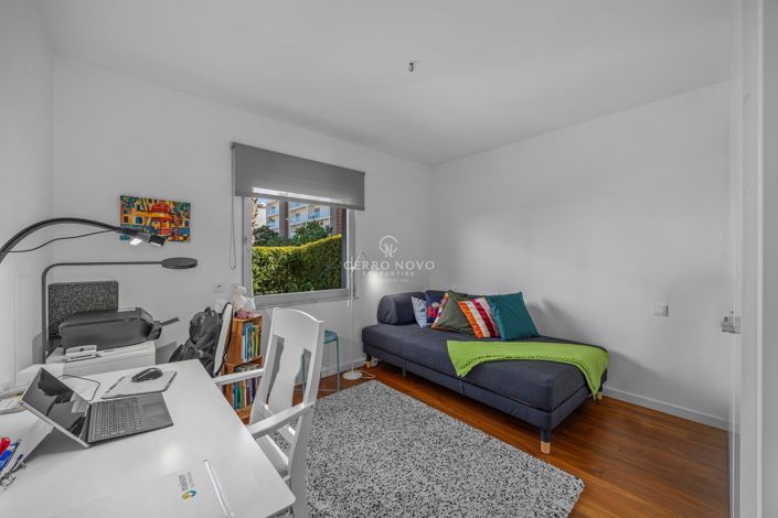 Image No.26-3 Bed Townhouse for sale