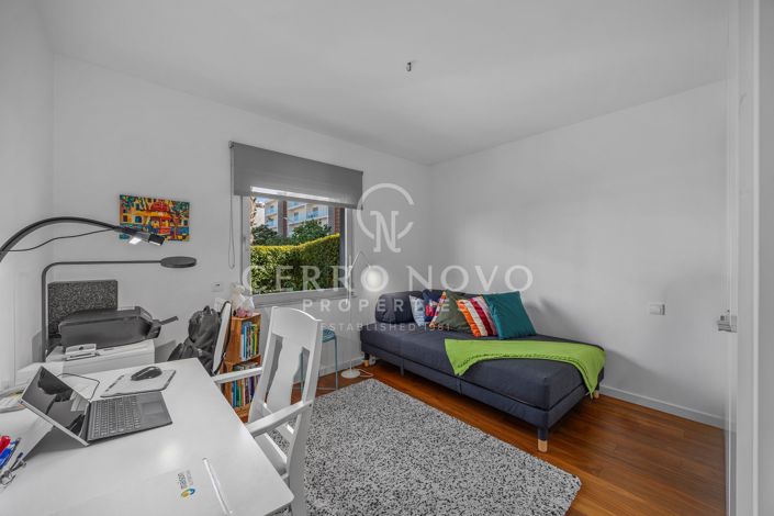 Image No.26-3 Bed Townhouse for sale