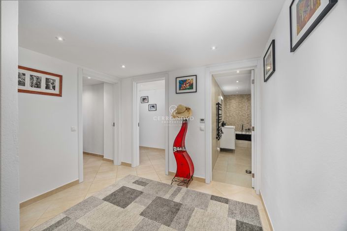 Image No.13-3 Bed Apartment for sale