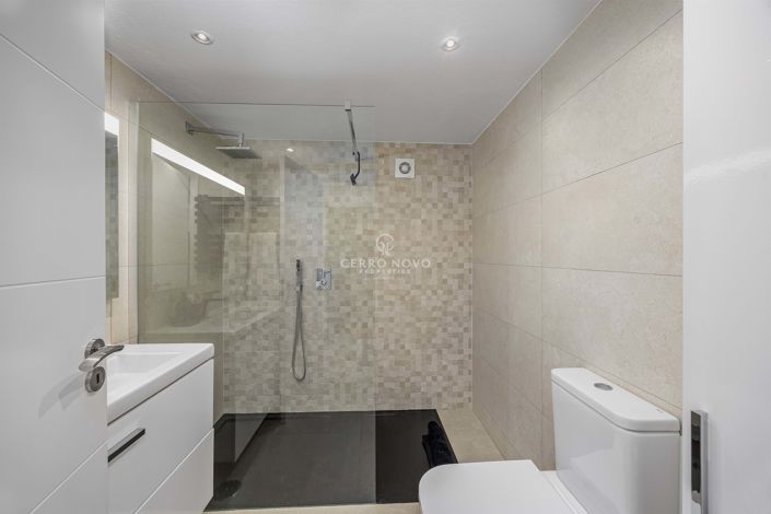 Image No.17-3 Bed Apartment for sale