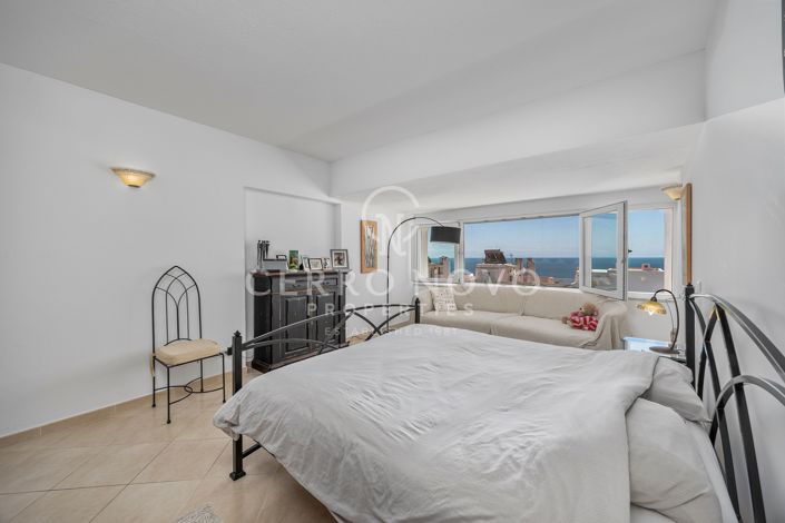 Image No.18-3 Bed Apartment for sale
