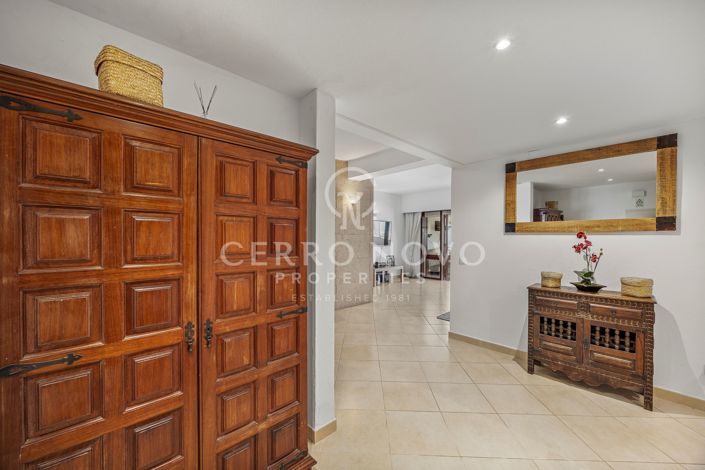 Image No.21-3 Bed Apartment for sale