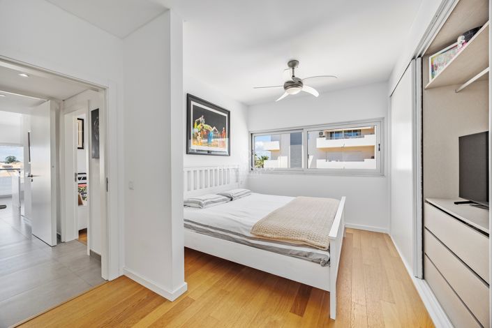 Image No.12-2 Bed Apartment for sale