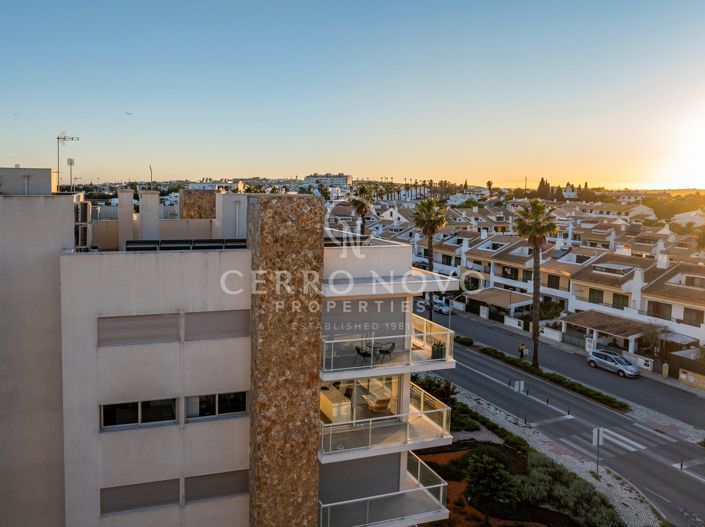 Image No.24-2 Bed Apartment for sale