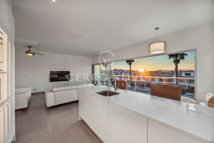 Image No.26-2 Bed Apartment for sale