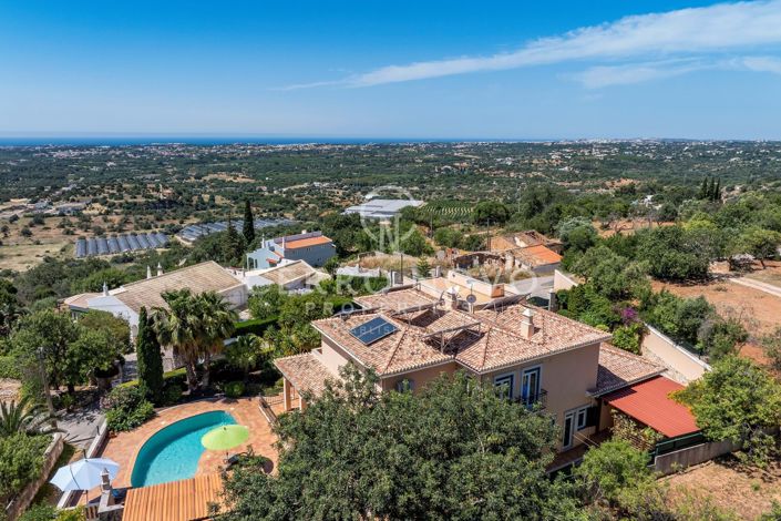 Image No.2-4 Bed Villa for sale