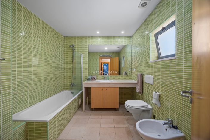 Image No.16-2 Bed Apartment for sale