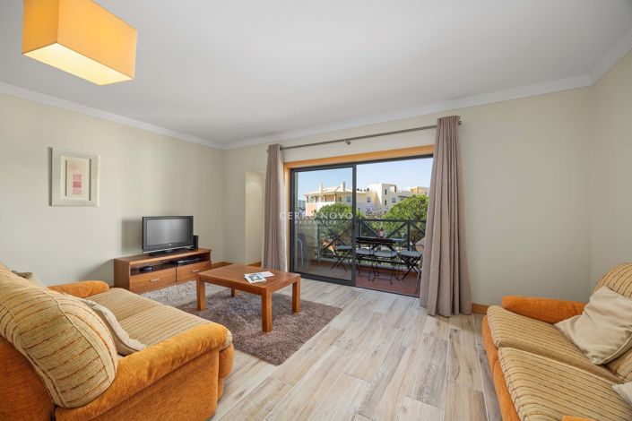 Image No.20-2 Bed Apartment for sale