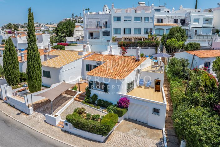 Image No.17-2 Bed Villa for sale