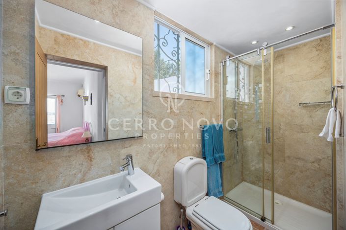 Image No.29-2 Bed Villa for sale