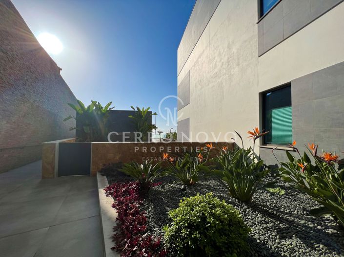 Image No.45-3 Bed Apartment for sale