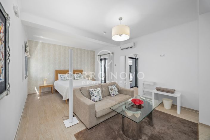 Image No.18-6 Bed Villa for sale