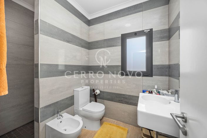 Image No.31-6 Bed Villa for sale