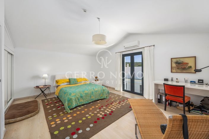 Image No.9-6 Bed Villa for sale